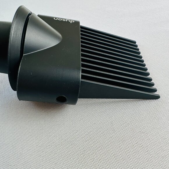 Dyson‎ Supersonic Hair Dryer Wide Tooth Comb Attachment Black NWOB - Picture 3 of 8